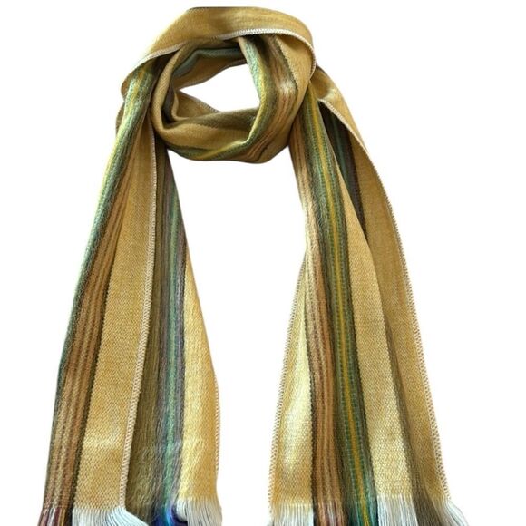 Beautiful alpaca scarf from Ecuador so soft and warm! - Picture 2 of 10